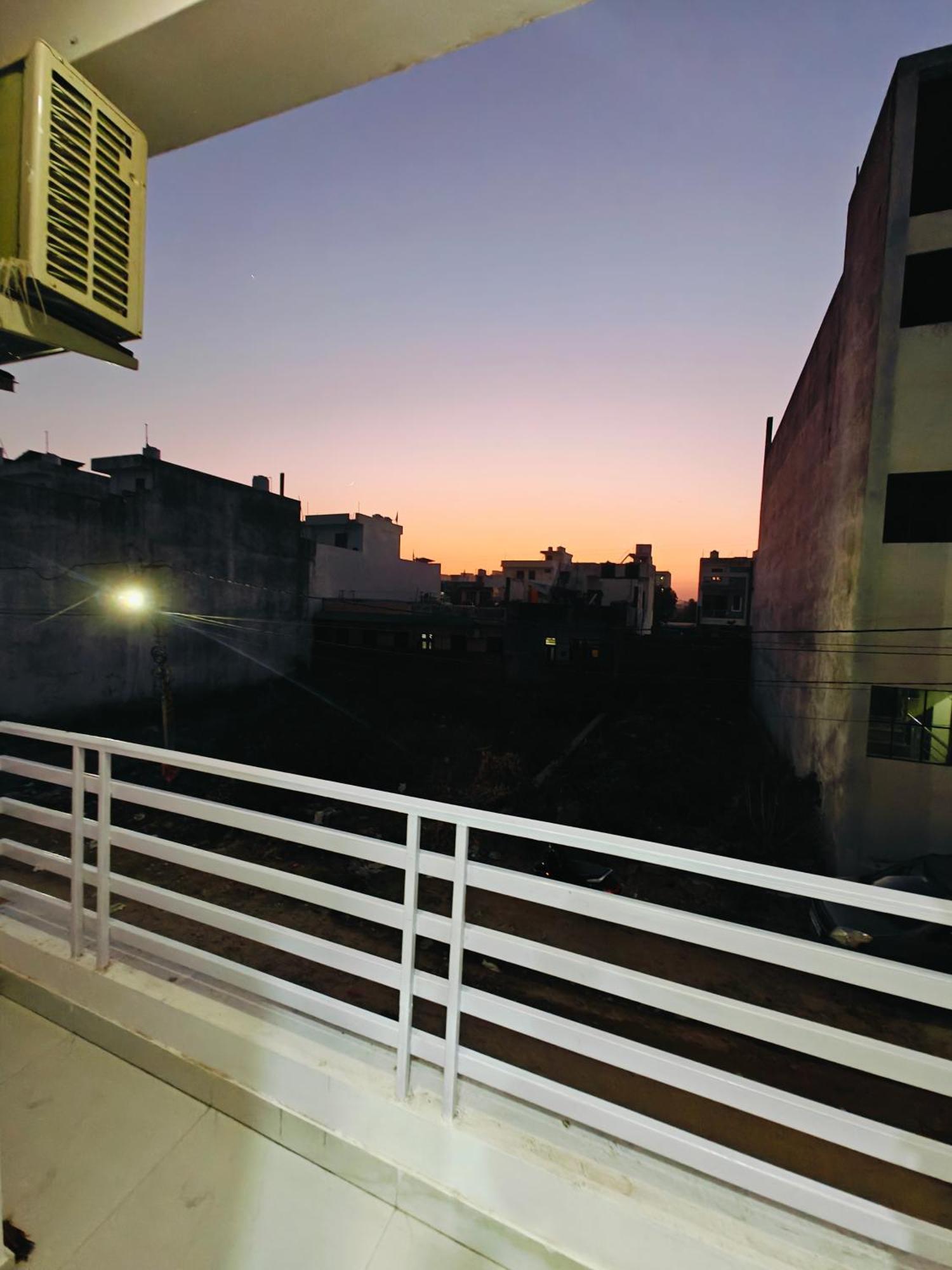 Shekhawat House A Comfy 2 Bhk * Jaipur